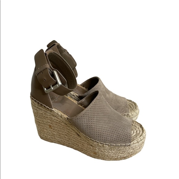Marc Fisher Taupe/Neutral platform espadrilles.  Size 5 - Picture 3 of 11